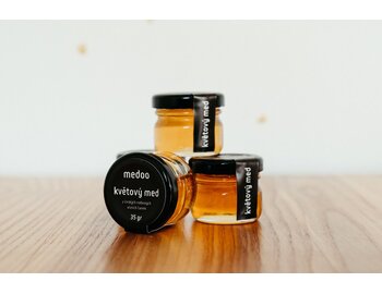 Jednoporcový med